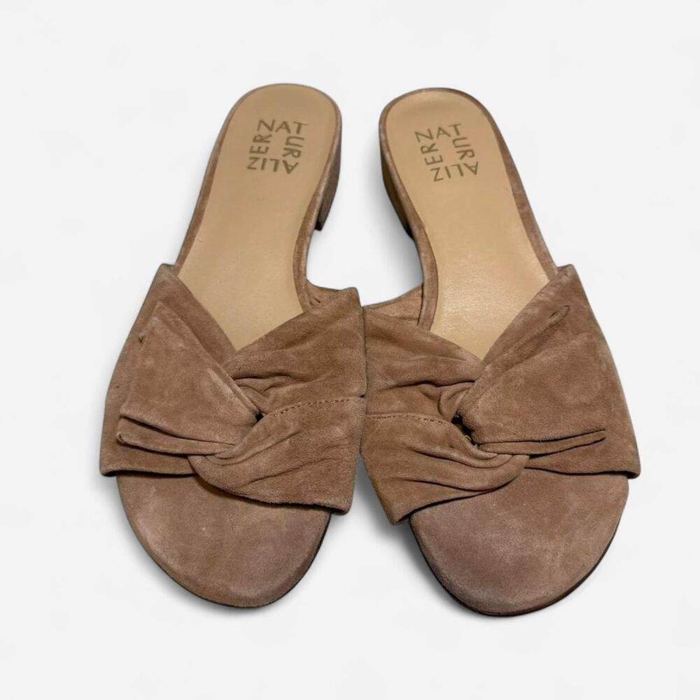 Naturalizer brown suede sandal flats